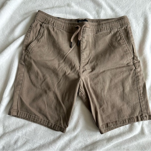 3/$30 Men’s Jogger Shorts, Medium - Picture 1 of 3